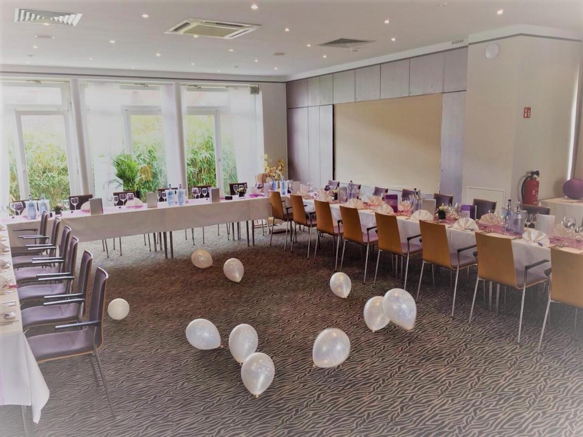 Hotel Ambiente Walldorf 왈도르프 외부 사진
