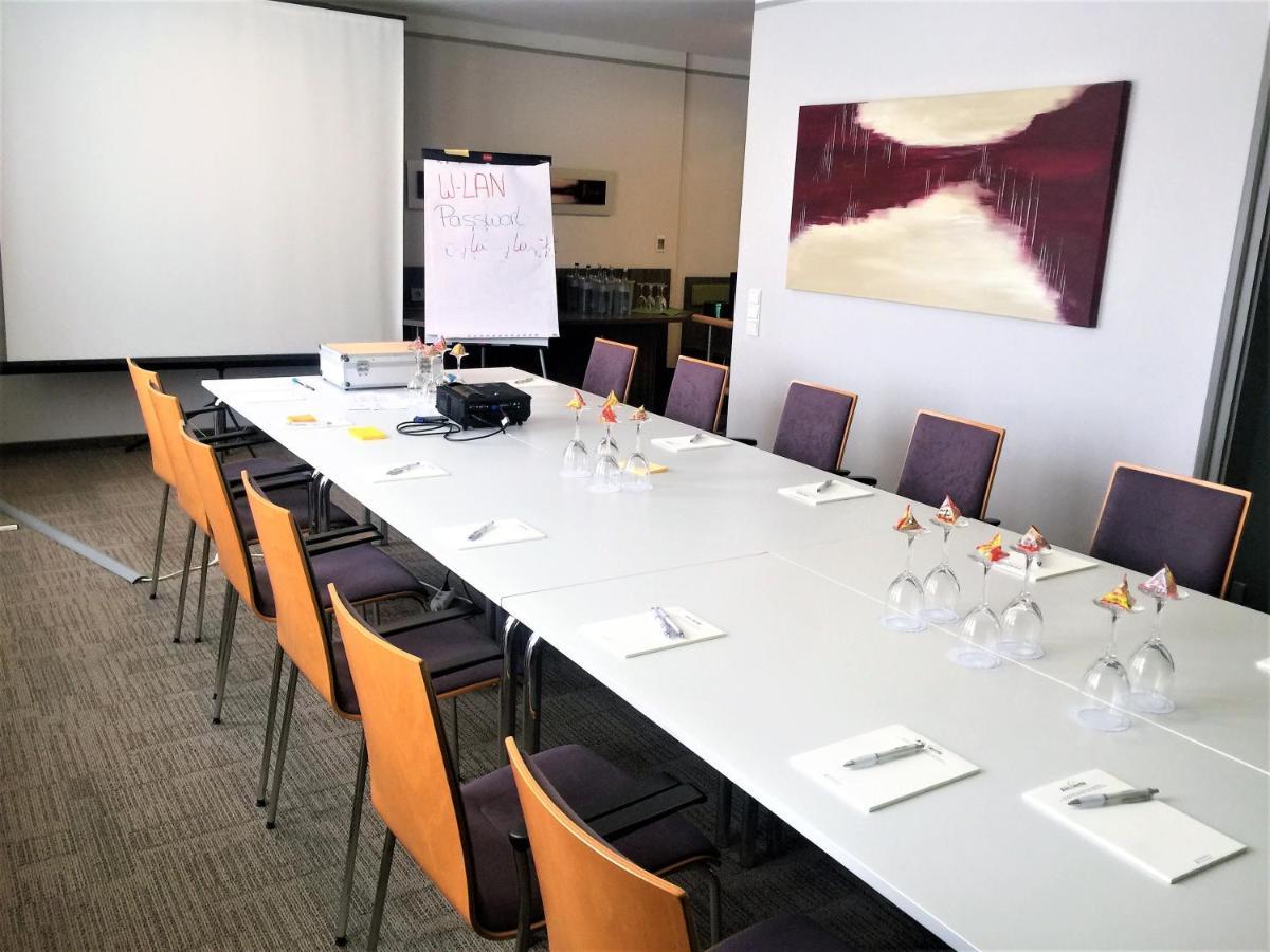 Hotel Ambiente Walldorf 왈도르프 외부 사진