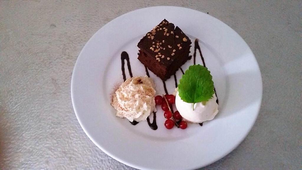 Hotel Ambiente Walldorf 왈도르프 외부 사진