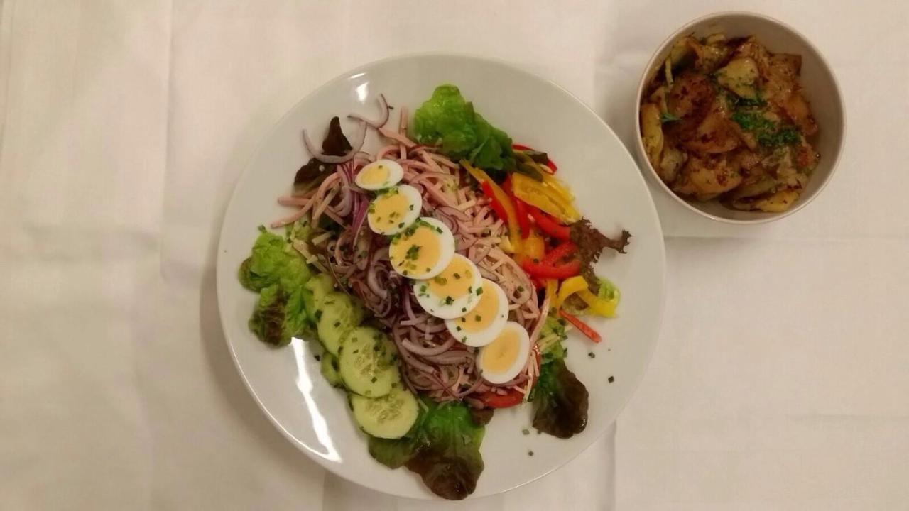 Hotel Ambiente Walldorf 왈도르프 외부 사진