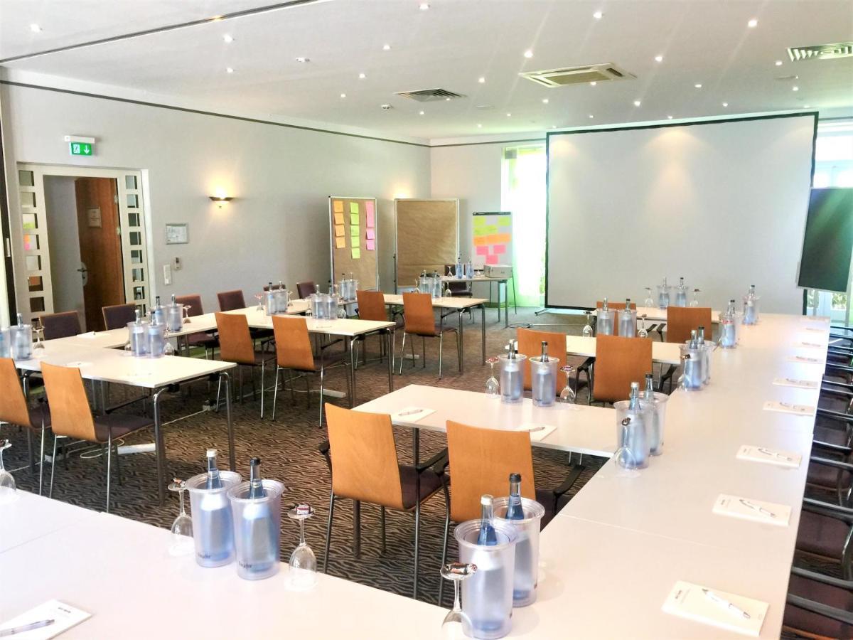 Hotel Ambiente Walldorf 왈도르프 외부 사진