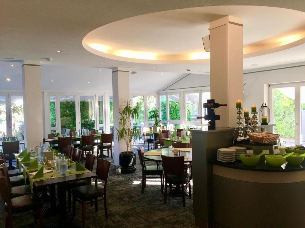 Hotel Ambiente Walldorf 왈도르프 외부 사진